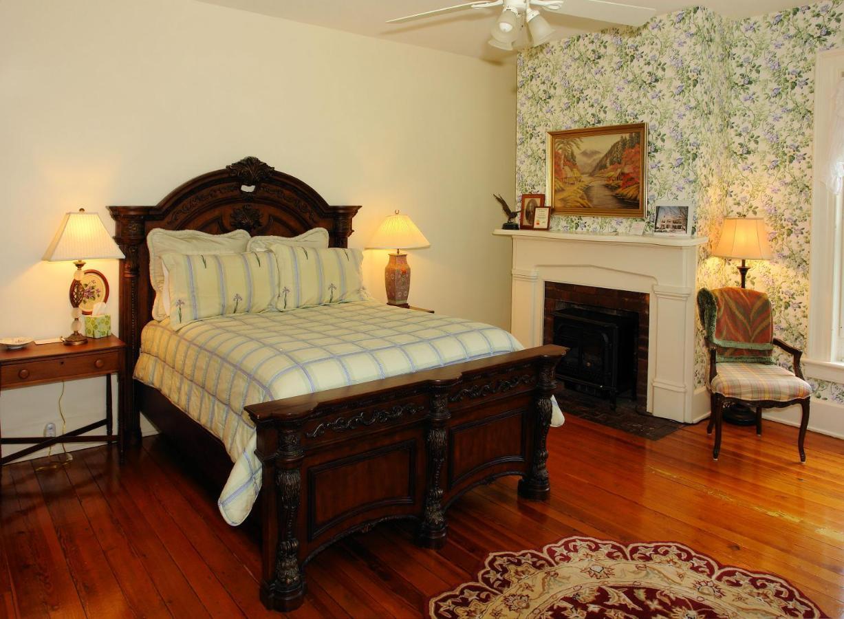 Deluxe Queen Room,1118979483:JPEG